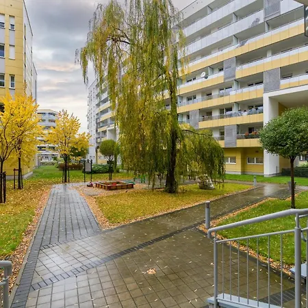 Marcelin Estate By Renters Apartment Poznan